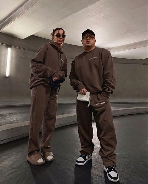 Couples Streetwear, Cute Couple Matching Outfits, Couple Streetwear, Streetwear Couple, Brown Outfits, Couple Matching Outfits, Couple Fits, Couples Outfit, Fits Aesthetic