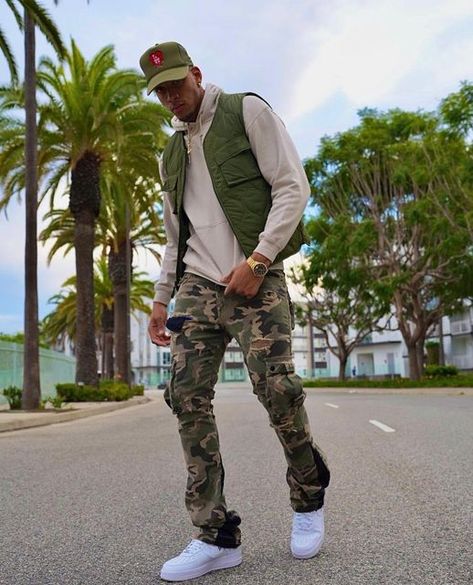 Mens Camo Pants Outfit, Camo Pants Outfit Men, Army Pants Outfit, Flared Cargo Pants, Camo Pants Men, Cargo Pants Outfit Men, Camo Pants Outfit, Vest Outfits Men, Black Outfit Men