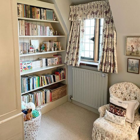 Child Reading Nook, Cottage Childs Room, Kids Cottage Bed, Playroom Victorian House, Cottage House Bed Kids, Classic Childrens Books Nursery, Nursery Bookcase, Vintage Shelving, Vintage Kids Room