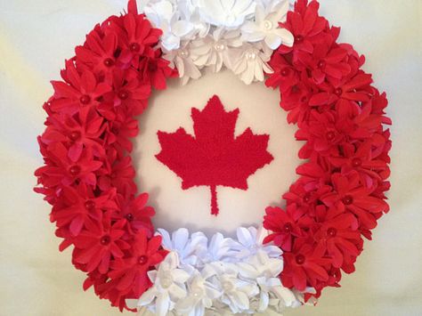 Canada Day Wreath by annacraftbasket Canada Day Wreath, Maple Leaf Decor, Canada Day Fireworks, Canada Day Crafts, Canada Party, Canada Day Party, Literacy Activities Preschool, Canada Holiday, Canadian Maple Leaf