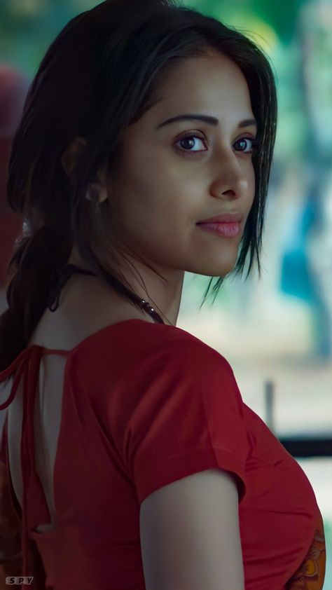 Nushrat Bharucha Saree, Nushrat Bharucha Face, Nusrat Bharucha, Movies Scenes, Nushrat Bharucha, Nice Face, Hollywood Actress, Hot Images, Red Saree