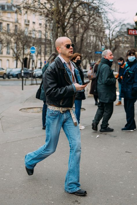 The Best Street Style Photos From the Paris Fall 2022 Menswear Shows | Vogue Cropped Leather Jacket Men, Leather Jacket Street Style Men, Cropped Jacket Outfit Men, Leather Vest Outfit, Cropped Jacket Outfit, Biker Jacket Outfit, Leather Jacket Street Style, Vest Outfits Men, Denim Outfit Men