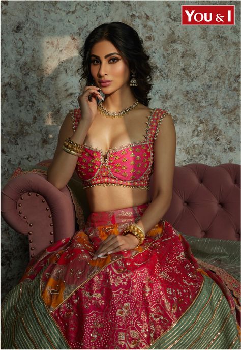 Mouni Roy, Celebrity Faces, Disha Patani, Actress Pics, Instagram Models, Divine Feminine, Bollywood Actress, Celebrities Female, Actresses