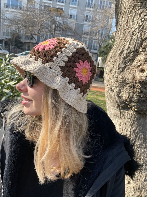 Crochet Girlies, Granny Square Crochet Bucket Hat, Sunflower Bucket Hat, Sunflower Bucket, Hair Accessories Pink, Pink Sunflowers, Brown Hat, Bucket Hat Women, Women Hair Accessories