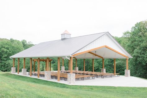 Top 5 Important Questions to Ask Your Wedding Venue Event Venue Design, Church Building Design, Event Venue Spaces, Events Place, Modern Wedding Venue, Brown County, Private Estate Wedding, Southern Indiana, Outdoor Pavilion