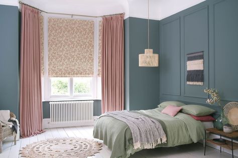 Bailey taffy curtains and delizia blush Romans in bedroom Bay Window Curtain Ideas, Dusty Pink Curtains, Curtains Over Blinds, Bay Window Bedroom, Bay Window Curtain, Bay Window Curtains, Dark Blue Walls, Curtain Styles, Pink Curtains