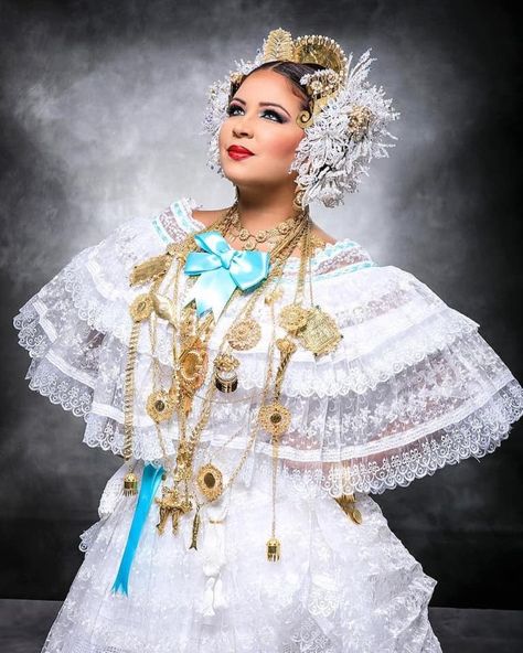 Panama Culture, Spanish Conquistador, Central America Travel, National Dress, World Photography, America Travel, Central America, Traditional Outfits, Panama