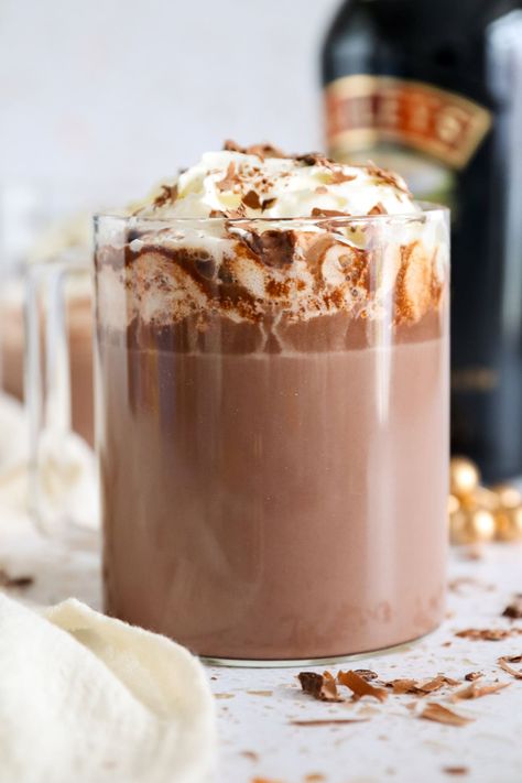 Baileys Hot Chocolate - My Morning Mocha Hot Chocolate With Baileys, Irish Cream Hot Chocolate, Hot Chocolate Baileys, Baileys Hot Chocolate, Baileys Irish Cream Coffee, Homemade Baileys, The Best Hot Chocolate, Cheesecake Brownies Recipe, Irish Cream Coffee