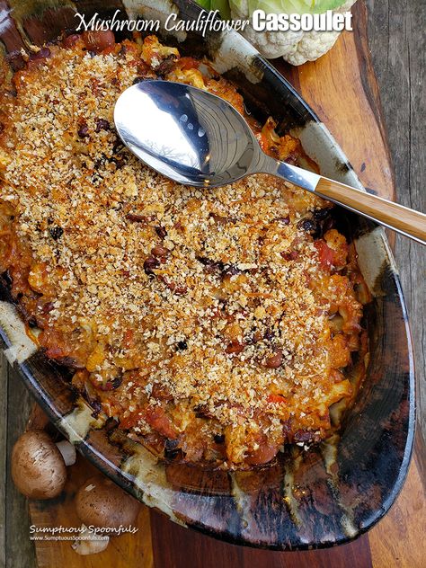 Mushroom Cauliflower Mixed Bean Cassoulet | #French #Recipe French Cassoulet, Bean Cassoulet, French Recipe, Vegan Sausage, French Dishes, Andouille Sausage, Cauliflower Recipes, Healthy Dishes, Spicy Chicken