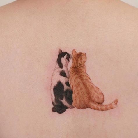 Pet Memorial Tattoos, Cat Memorial Tattoo, Tattoo Gato, Watercolor Cat Tattoo, Pet Memorial Tattoo, Tattoos Beautiful, Cat Tattoo Simple, Tier Tattoo, Cute Cat Tattoo