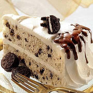 Continue with more Midwest Living desserts Cookies And Creme Cake, Homemade White Cakes, Oreo Cookie Cake, Cookies To Make, Super Easy Desserts, Cookies And Cream Cake, Yummy Ice Cream, Midwest Living, Chocolate Sandwich