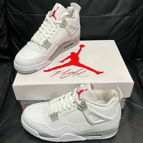 Air Jordan 4 Oreo Brand New Never Worn (9.5) Meeting In Brooklyn , Im Too Lazy To Type Something Else Air Jordan 4 Oreo, Jordan 4 Oreo, Cute Jordans, Nike Shoes Women Fashion, Pretty Sneakers, Nike Fashion Shoes, Preppy Shoes, Jordan 4s, Pretty Shoes Sneakers