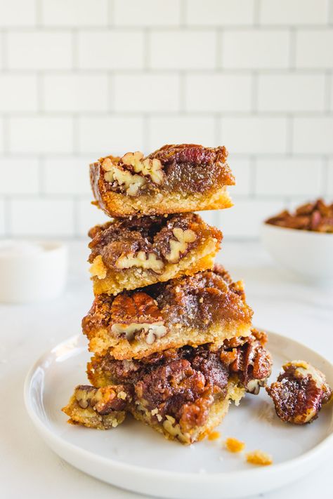 Maple Pecan Pie Bars (Without Corn Syrup) - These are less sweet then traditional pecan pie, without lacking any of the flavor, or texture. They have a soft, buttery curst with gooey, maple filling, and crunchy pecans. Perfection! #glutenfreerecipe #pecanpie #glutenfreedessert #glutenfreebaking #falldessert #Thanksgivingrecipe #maplesyrup | robustrecipes.com Gluten Free Pecan Pie Bars, Maple Filling, Maple Pecan Pie, Healthy Cookie, Pecan Bars, Cookies Gluten Free, Pecan Pie Bars, Autumn Recipes, Healthy Cookie Recipes