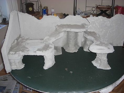 How I made my first fake rock (Bearded Dragon enclosure) PIC HEAVY! - Reptile Forums Diy Bearded Dragon Enclosure, Dragon Enclosure, Turtle Tanks, Diy Reptile, Bearded Dragon Diy, Bearded Dragon Terrarium, Bearded Dragon Enclosure, Bearded Dragon Cage, Bearded Dragon Habitat