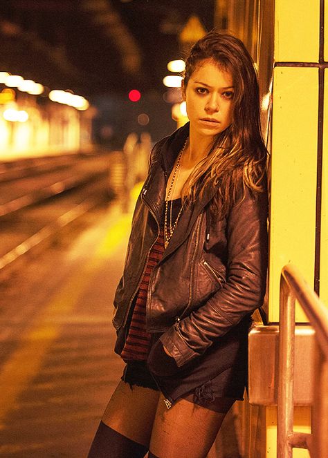 Tatiana Maslany- Sarah!! <3 Helena Orphan Black, Dylan Bruce, Sarah Manning, Black Tv Shows, Tatiana Maslany, Woman In Gold, Black Tv, Orphan Black, Canadian Actresses