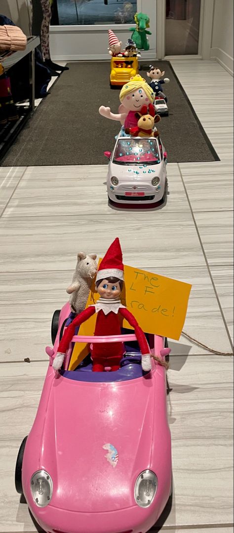 Elf Parade Ideas, Elf Parade, Elf Arrival, Parade Ideas, Elf Ideas, Shelf Ideas, The Elf, Elf On The Shelf, Elf