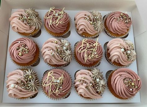 Sally 🌸🤍’s Instagram profile post: “Classy Bride Tribe Vibe 🤍✨” Rose Gold Cupcakes, Cupcake Icing Designs, Icing Designs, Cake Roses, Cake Rose, Classy Bride, Gold Cupcakes, Icing Design, Cupcake Icing