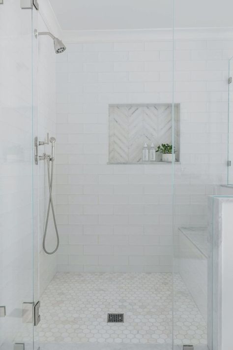 36 Beautiful and Timeless Bathrooms With Hexagon Tile Floors White Marble Island, White Hexagon Tile Bathroom, Hexagon Tile Bathroom Floor, Master Shower Tile, Large Shower Tile, White Shower Tile, Timeless Tile, Hexagon Tile Bathroom, White Subway Tile Shower