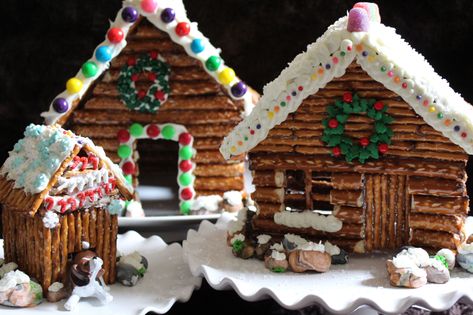 10 Awesome Gingerbread House Ideas ... Pretzel Gingerbread House, Decorated Pretzels, Easy Gingerbread House, Traveling Board, Gingerbread House Ideas, Ginger Bread House Diy, Cool Gingerbread Houses, Gingerbread House Recipe, Gingerbread House Template