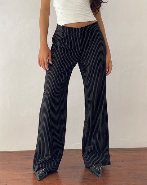 Pinstripe Trousers Outfit, Pinstripe Pants Outfit, Sixth Form Outfits, Finance Accounting, Tailored Clothes, Trouser Outfit, Stylish Work Attire, Distressed Jacket, Pinstripe Pants