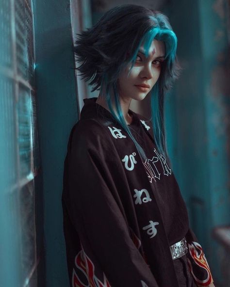 Xiao Haircut, Haircut Women, Grunge Hair, Blue Hair, Beautiful Pictures, Cool Hairstyles, Wall, Hair, Blue