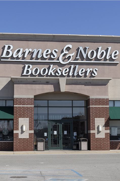 Barnes & Noble is Giving Kids Free Books This Summer Kids Activities Blog Summer Kids Activities, Nana Aesthetic, Barnes And Noble Books, Judy Moody, Vintage Mall, Pete The Cats, Free Kids Books, Swiss Family Robinson, Color Wars