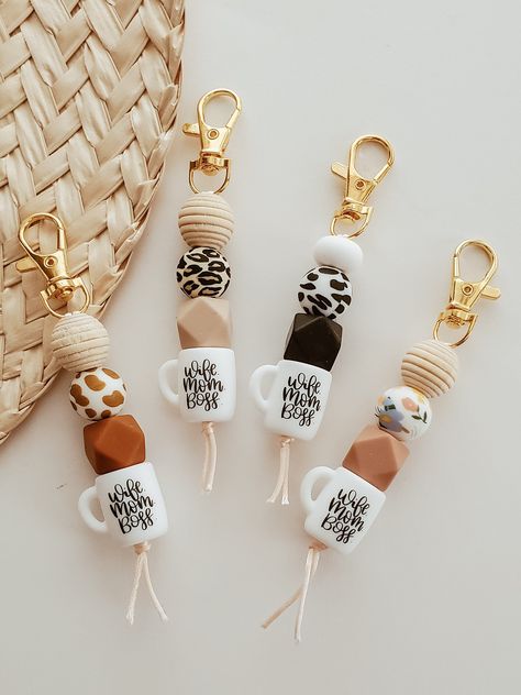 Wife Mom Boss COFFEE Cup Keychain Coffee Lover Gift for Her Neutral Silicone and Wood Beads Neutral Coffee Keychain Texas Teokaikoa - Etsy Silicon Bead Keychain, Silicone Beaded Keychains, Silicone Keychain Ideas, Silicone Bead Crafts, Wooden Keychain Ideas, Thank You Gift Ideas, Beaded Keychain Ideas, Wood Bead Crafts, Western Keychains