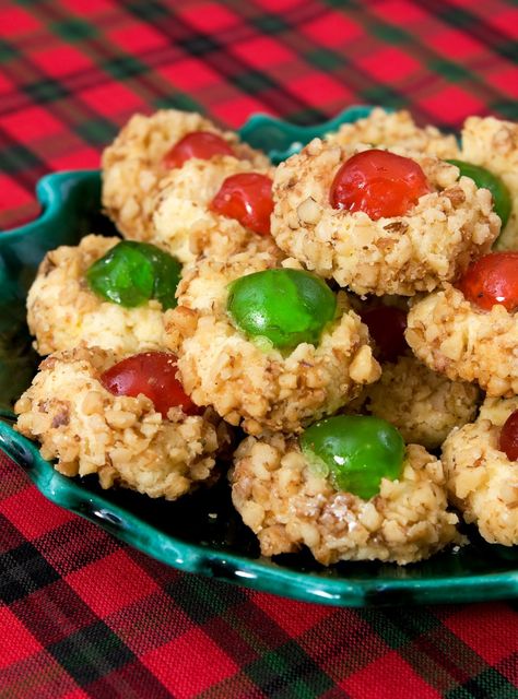 Thimble Cookies, Thumbprint Cookie, Recipe For Hollandaise Sauce, Popular Cookies, Thumbprint Cookies Recipe, Yummy Fall Recipes, Cherry Cookies, Pancake Recipe Easy, Scalloped Potato Recipes