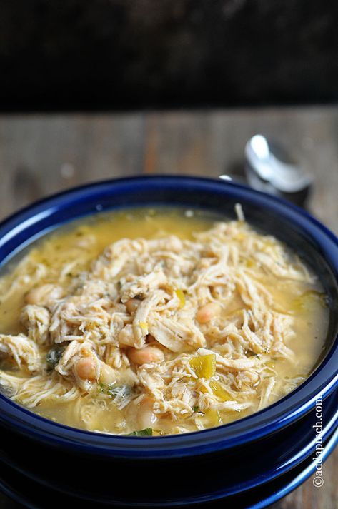 Easy White Chicken Chili Recipe - White Chicken Chili makes a delicious meal full of spicy chili flavor, chicken and white beans. You'll love this easy White Chicken Chili recipe. Stovetop, Slow Cooker and Freezer Instructions are provided to make easily make this White Chicken Chili a favorite anytime! // addapinch.com White Chicken Chili Recipe, White Chili Chicken Recipe, Chicken Chili Recipe, White Chicken Chili, Think Food, White Chicken, Soup And Sandwich, General Conference, Chili Recipe