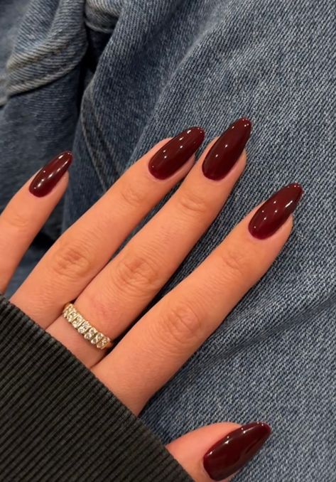 #fallnails #nailpolish #nails #rednails Fashionable Nails, Dark Red Nails, Wine Nails, Inspiration Nails, Maroon Nails, Cherry Nails, Nails Fashion, Soft Nails, Red Nail