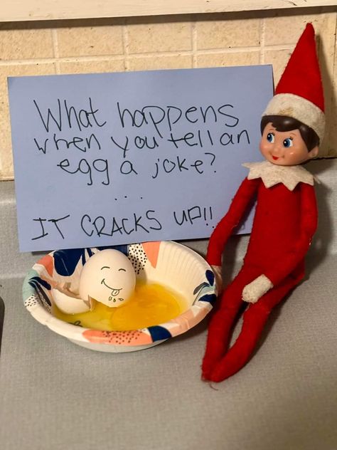 Elf On The Shelf Pet Ideas, Elf On Shelf Funny, Elf Ideas Easy, Bad Elf, Awesome Elf On The Shelf Ideas, Elf Activities, Xmas Elf, Elf Antics, Elf Fun