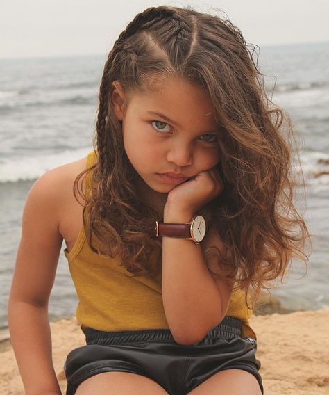 👑 Follow for more interest pins pinterest : @princessk 👑 Cute Mixed Babies, Mixed Kids, Fashion Kids, Instagram Foto, Beautiful Eyes, Kids Hairstyles, Cute Hairstyles, Girl Hairstyles