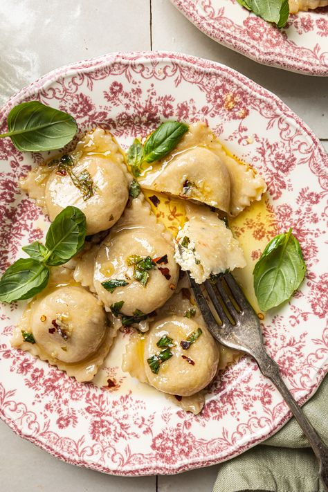 Homemade Goat Cheese Ravioli with Basil - NattEats Goat Cheese Tortellini, Homemade Ravioli Recipe, Homemade Goat Cheese, Goat Cheese Ravioli, Ravioli Recipe Homemade, Olive Oil Sauce, Ravioli Dough, Ravioli Pasta, What Is For Dinner