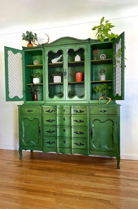 French China Cabinet, Green China Cabinet, Salons Cottage, Vintage Display Cabinet, China Cabinet Redo, Kitchen Dinette, French China, Painted China Cabinets, Green China