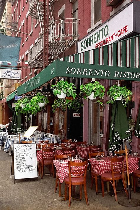 New York Little Italy, Restaurants In Italy, Little Italy Nyc, Little Italy New York, Restaurants Nyc, Restaurant Nyc, Restaurants In New York City, Best Italian Restaurants, Restaurants In New York