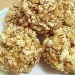 Molasses Popcorn Balls, Molasses Popcorn, Recipe With Molasses, Caramel Popcorn Balls, Taffy Recipe, Popcorn Balls Recipe, Gluten Free Popcorn, Peanut Butter Popcorn, Molasses Recipes