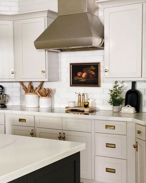 White Kitchens with Gold Hardware for That Luxe Look! Revere Pewter Cabinets, Pewter Cabinets, Gray Marble Countertops, Jaci Daily, Gold Kitchen Hardware, Beige Kitchen Cabinets, Brass Kitchen Hardware, Taupe Kitchen, Beige Cabinets