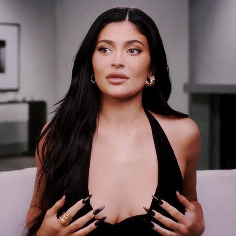 kylie jenner profile picture banner layout gif 1/2 Kylie Jenner Tongue Out, Kylie Jenner Profile Picture, Kylie Jenner Profile, Kylie Jenner Gif, Banner Layout, Kylie Jenner Photoshoot, Kylie Jenner Hair, Kylie Jenner Pictures, Kylie Skin