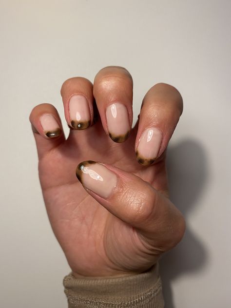 Tortoiseshell French Tip Gel Nails kn naturals nails #gelnails #frenchtipnails #tortoiseshell Turtle Shell Nails, Tortoiseshell Nails, French Tip Gel, French Tip Gel Nails, Back To School Nails, Gel Overlay, Hello Nails, Punk Nails, School Nails