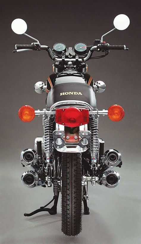 Muscle Motorcycles, Honda Cb Series, Classic Honda Motorcycles, Cb 750 Cafe Racer, Sepeda Retro, Honda Motorbikes, Vintage Honda Motorcycles, Honda 750, Soichiro Honda