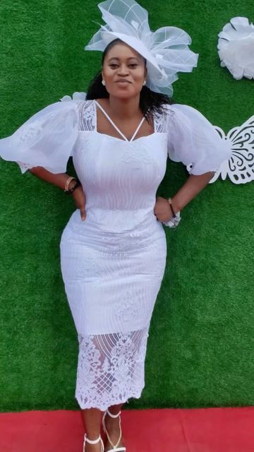 Lace Fitting Dress Styles, Simple Lace Dress Styles Ghana, White Lace Gown Styles, White Lace Dress Styles Ghana, Lace Dress Styles Ghana, Simple White Lace Dress, White Lace Outfit, Empress Clothing, Classy White Dress