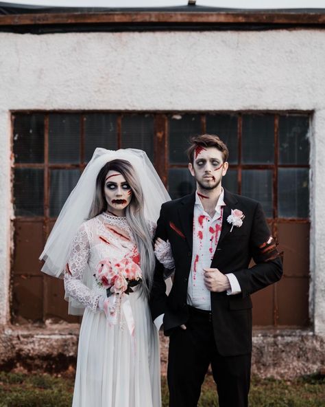 Sierra (@sierrainthecity) • Instagram photos and videos Bride Groom Costume, Zombie Bride And Groom, Groom Costume, Zombie Couple Costume, Friend Costumes, Zombie Bride, Couples Costume, The Last 10 Years, Pet Halloween Costumes