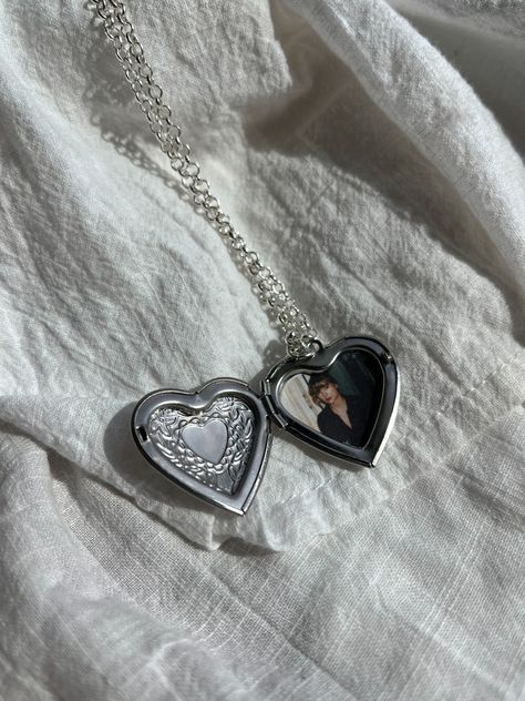 Taylor swift, Taylor swift merch, Taylor swift accessories, Taylor swift necklace, Taylor swift aesthetic, Taylor swift jewelry, Taylor swift eras tour, Taylor swift fan, swiftie, aesthetic jewelry, silver locket, silver jewelry Taylor Swift Stuff To Buy, Taylor Swift Silver, Taylor Swift Necklace, Taylor Swift Gifts, Heart Shape Locket, Taylor Swift Accessories, Swiftie Aesthetic, Taylor Swift Jewelry, Aesthetic Gifts