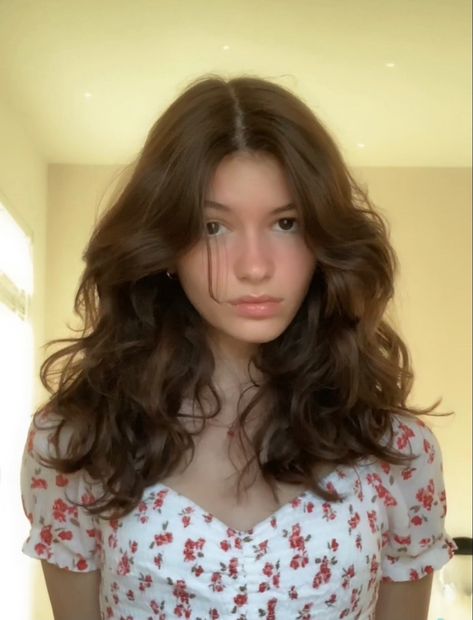 Aesthetic Haircuts For Wavy Hair, Haircuts For Dark Wavy Hair, Lots Of Volume Haircut, Haircut For Wavy Straight Hair, Curly Wavy Hair Layers Medium, 90s Long Layered Hair Curly, Haircuts For Natural Wavy Hair Medium, Haircuts For Slightly Curly Hair, Short Wavy Haircuts 2023