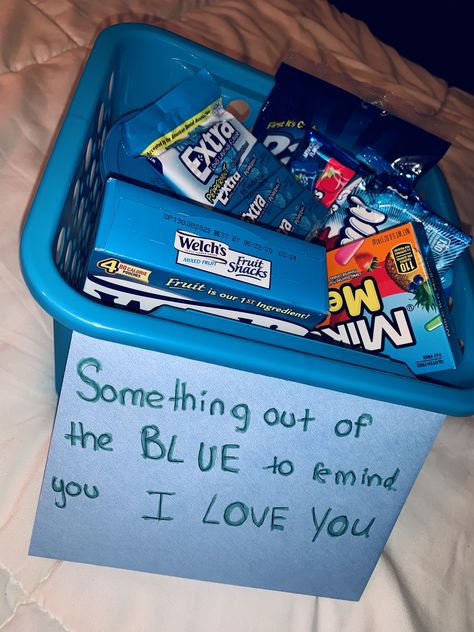 all things blue for a random I love you #love #random #iloveyou #blue #candy #bluecandy #boyfriend #gifts #cute Something Out Of The Blue Because I Love You, Get Well Soon Gift Ideas For Boyfriend, Blue Collar Boyfriend Gifts, Blue Basket Gift For Boyfriend, Boo Basket Ideas For Girlfriend, Blue Gift Basket, Welches Fruit Snacks, Candy Poster, Boyfriend Gift Basket