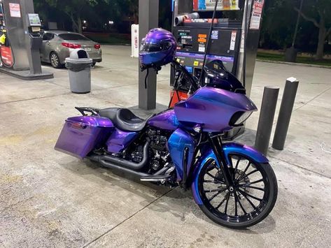 Harley Davidson Motorcycles Street Glide, Street Glide Bagger, Custom Street Glide, Harley Bagger, Street Glide Harley, Cvo Road Glide, Custom Motorcycles Harley, Custom Paint Motorcycle, Bagger Motorcycle