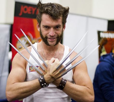 Costumes For Bearded Men, Wolverine Hair, Beard Halloween Costumes, Halloween Beard, Wolverine Costume, Wolverine Cosplay, Beard Costume, Cosplay Inspo, Holloween Costume