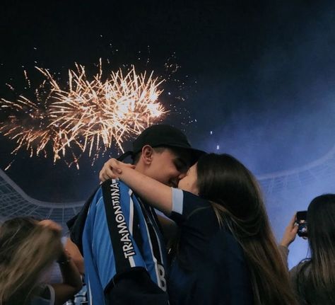 New Year Couple Pictures, Happy New Year Couple, New Year Couple, Fotos Goals, Goals Pictures, Boyfriend Goals, Married Men, Relationship Goals Pictures, Photo Couple