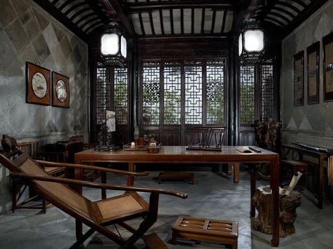 Chinese Study Room, Zen Rock Garden, Study Room Design, Southeast Asian Arts, Art Studio Design, Country Dining, Dark House, Marble Columns, Book Room