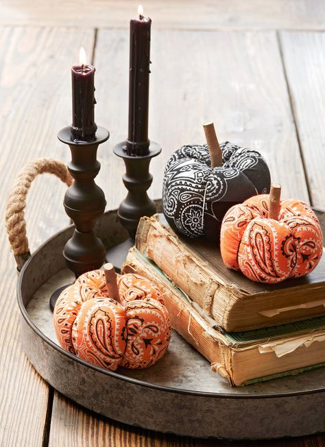 rustic western centerpiece old books paisley pumpkins Western Centerpieces, Fall Centerpiece Ideas, Pumpkin Table Decorations, Pumpkin Decorating Ideas, Fall Centerpieces, Fall Pumpkin Decor, Festive Tablescape, Porch Pumpkins, Pumpkin Display